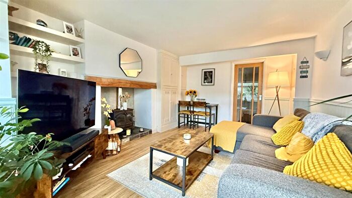 2 Bedroom Semi-Detached House For Sale In North Street, Braunton, EX33