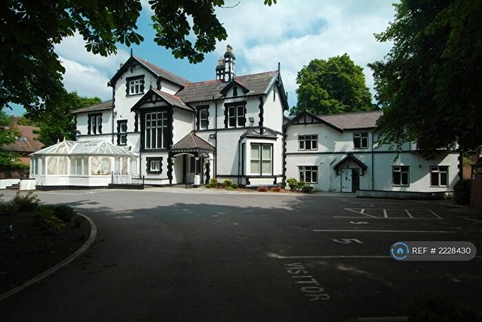 2 Bedroom Flat To Rent In Erlscote, Liverpool, L18