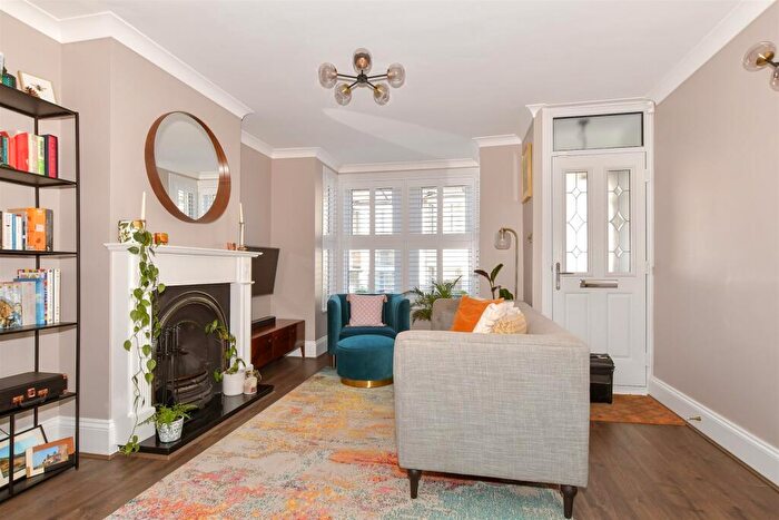 2 Bedroom Terraced House For Sale In Clive Road, Rochester, Kent, ME1