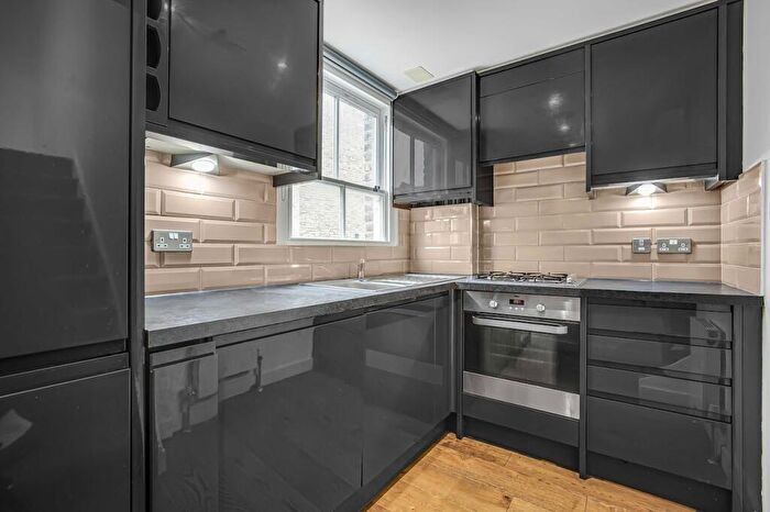 2 Bedroom Flat To Rent In Fulham Road, London, SW10