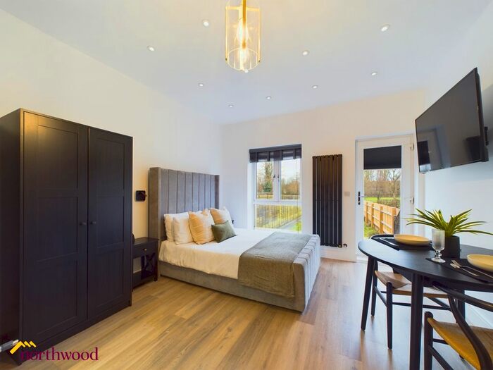 1 Bedroom Studio To Rent In West Street, Banbury, OX16