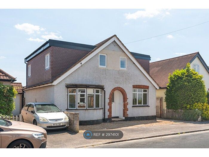 Studio To Rent In Marlborough Road, Ashford, TW15