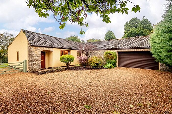 4 Bedroom Detached Bungalow For Sale In Farleigh Road, Backwell, BS48
