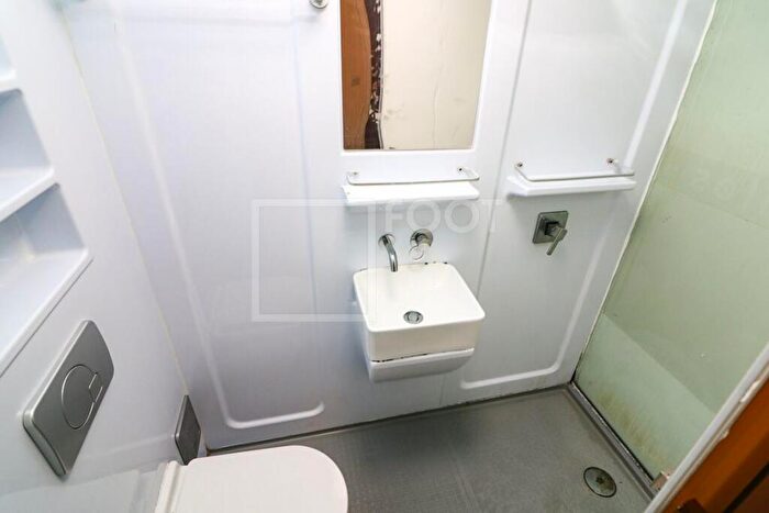 Flat To Rent In Sunbridge Halls, Sunbridge Road, BD1