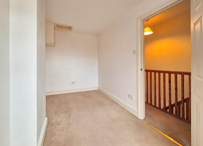 2 Bedroom End Of Terrace House To Rent In Myrtle Road, Ipswich, IP3
