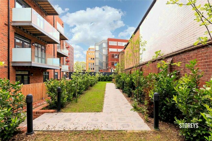 1 Bedroom Flat To Rent In Clockhouse Avenue, Barking, IG11