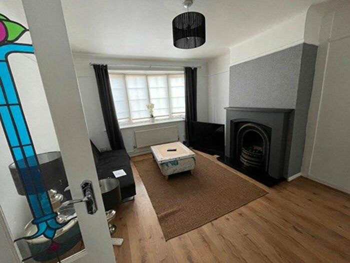 3 Bedroom Semi-Detached House To Rent In Westfield Avenue, Liverpool, L14