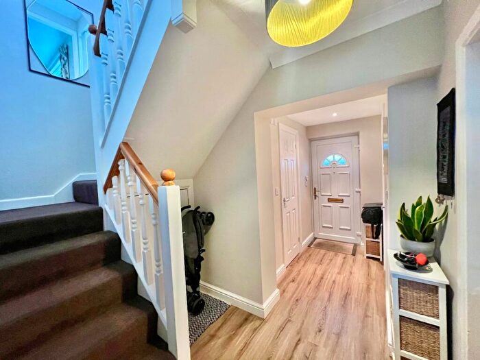 3 Bedroom Semi-Detached House For Sale In Heol-Y-Bardd, Bridgend County Borough, CF31 - Photo 3