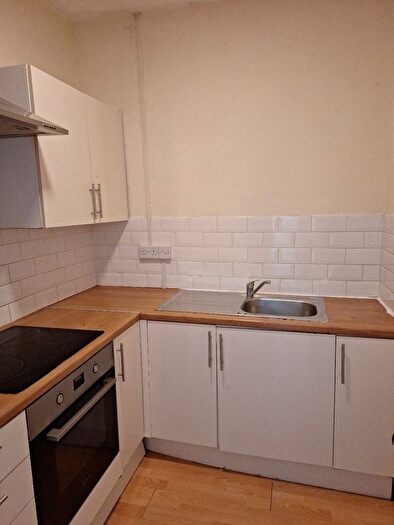 2 Bedroom Flat To Rent In Commercial Road, Pill, NP20