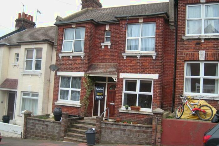 2 Bedroom Flat To Rent In Shanklin Road, Brighton, BN2