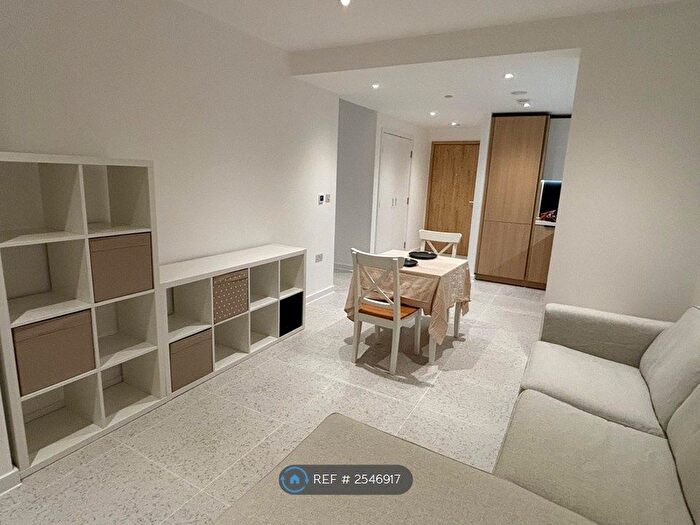 1 Bedroom Flat To Rent In Bouchon Point, London, E1
