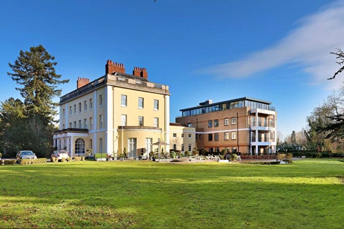 2 Bedroom Flat For Sale In Westhorpe Park, Marlow, Buckinghamshire, SL7