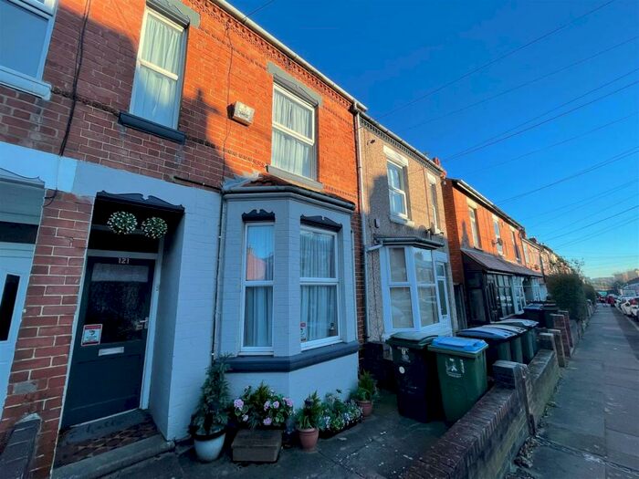 3 Bedroom Terraced House To Rent In Broomfield Road Earlsdon Coventry, CV5