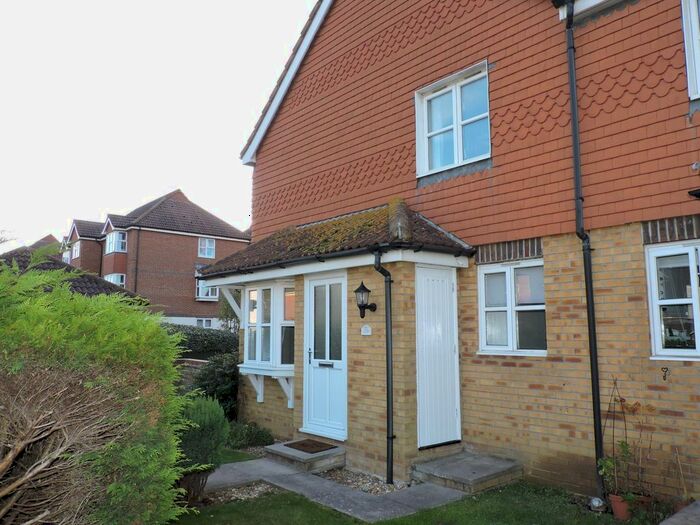 2 Bedroom End Of Terrace House To Rent In Plymouth Close, Eastbourne, East Sussex BN23