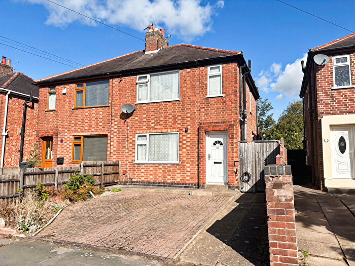 3 Bedroom Semi-Detached House For Sale In Westfield Road, Hinckley, Leicestershire, LE10