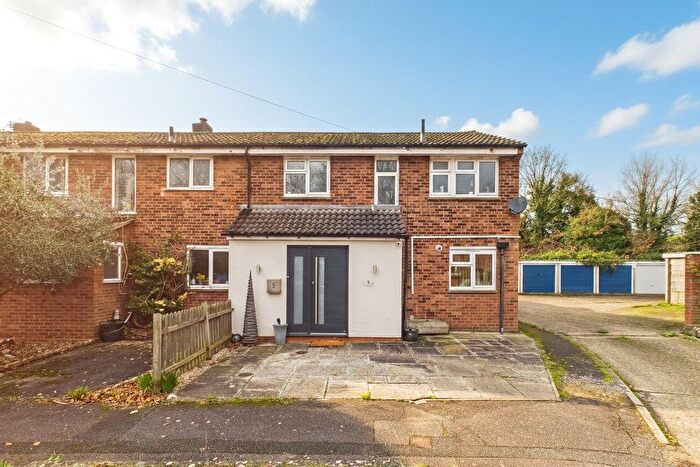4 Bedroom End Terrace House For Sale In Adkins Road, Waltham St. Lawrence, Reading, Berkshire, RG10