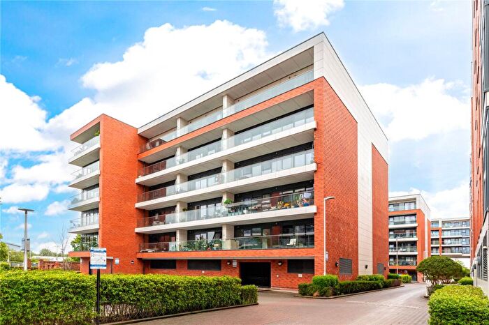 1 Bedroom Apartment For Sale In Kingman Way, Newbury, Berkshire, RG14