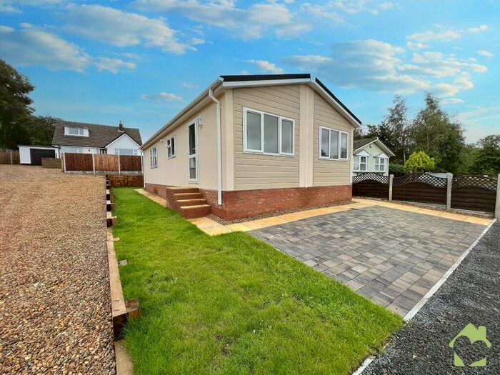 2 Bedroom Park Home For Sale In Plot Whitehouse Residential Park, PR3