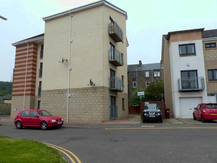 2 Bedroom Flat To Rent In West Court, Dundee, DD3