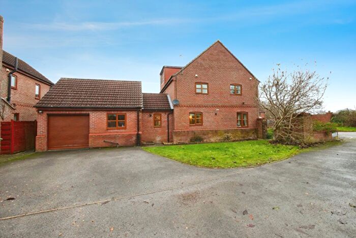 5 Bedroom Detached House For Sale In Park Gate, Strensall, York, YO32