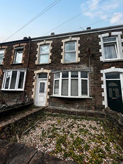 3 Bedroom Terraced House To Rent In Old Road, Skewen, SA10