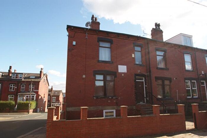 4 Bedroom End Of Terrace House To Rent In Lumley Road, Burley, Leeds, LS4