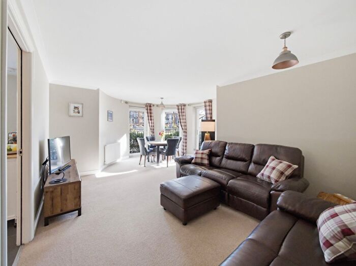 2 Bedroom Flat For Sale In / Constitution Place, Edinburgh, EH6