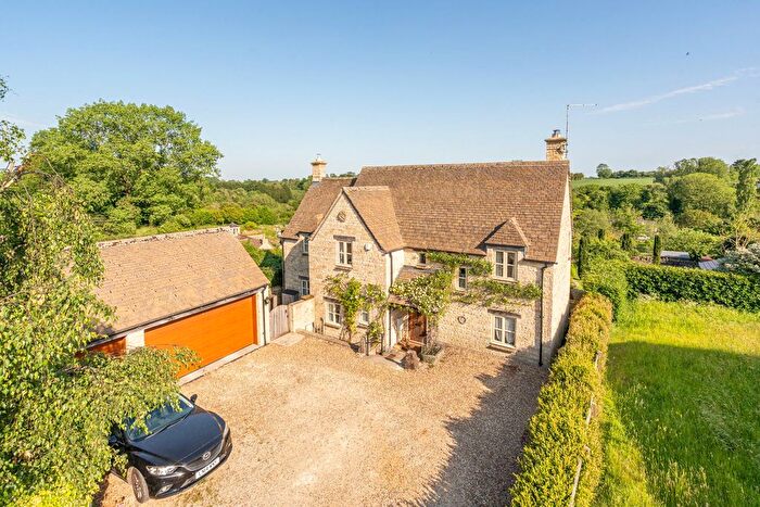 4 Bedroom Detached House For Sale In Grove Road, Sherston, SN16
