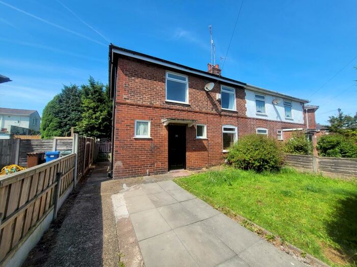 3 Bedroom Semi-Detached House To Rent In Davenport Avenue, Radcliffe, Manchester, M26
