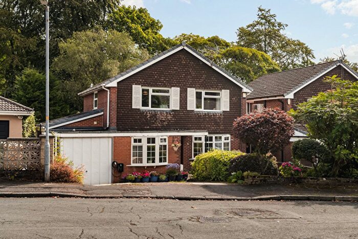 4 Bedroom Detached House For Sale In Sedgefield Drive, Bolton, BL1