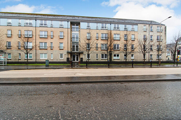 2 Bedroom Apartment To Rent In London Road, Glasgow, G31