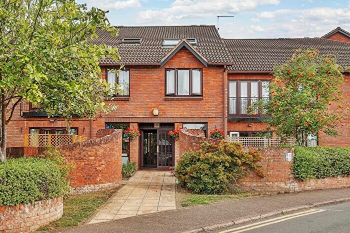 1 Bedroom Flat For Sale In Batchwood View, St. Albans, AL3