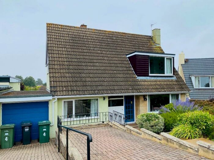 4 Bedroom Detached House To Rent In Ash Grove, Clevedon, Somerset, BS21