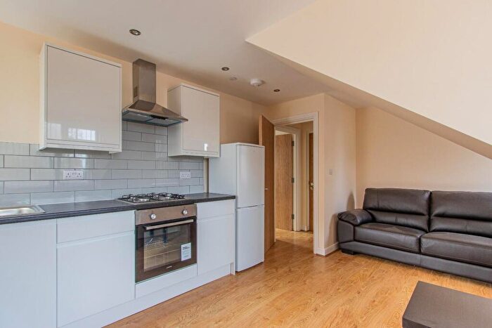 1 Bedroom Private Halls To Rent In Newport Road, Roath, CF24