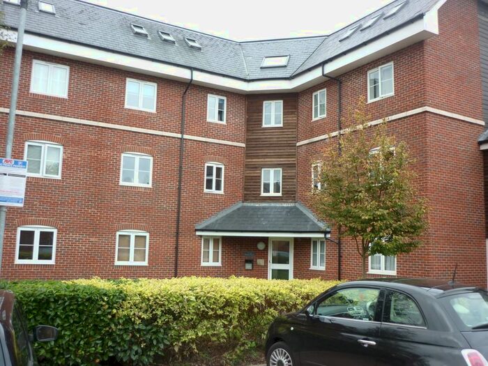 2 Bedroom Flat To Rent In Wharf Way, Hunton Bridge, Kings Langley, WD4