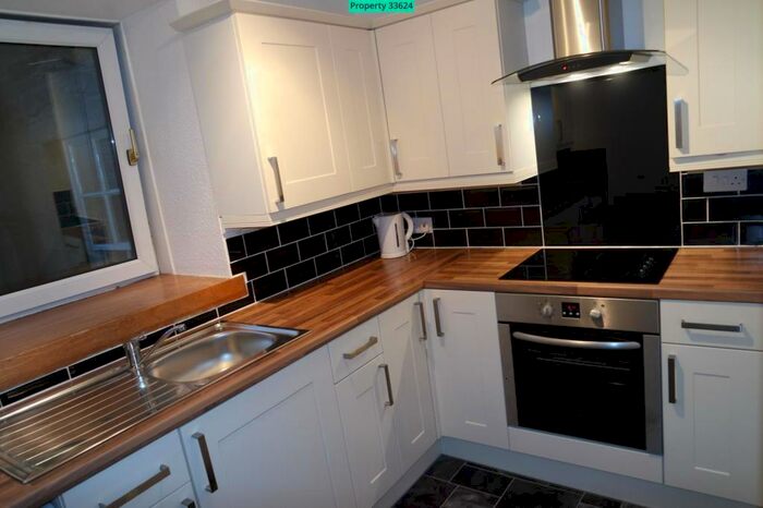 2 Bedroom Flat To Rent In Main Street, Perth, PH2