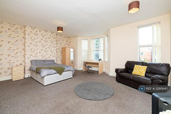 6 Bedroom Terraced House To Rent In Tachbrook Road, Leamington Spa, CV31