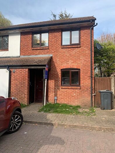 3 Bedroom Semi-Detached House To Rent In Eider Close, Yeading, Hayes, UB4