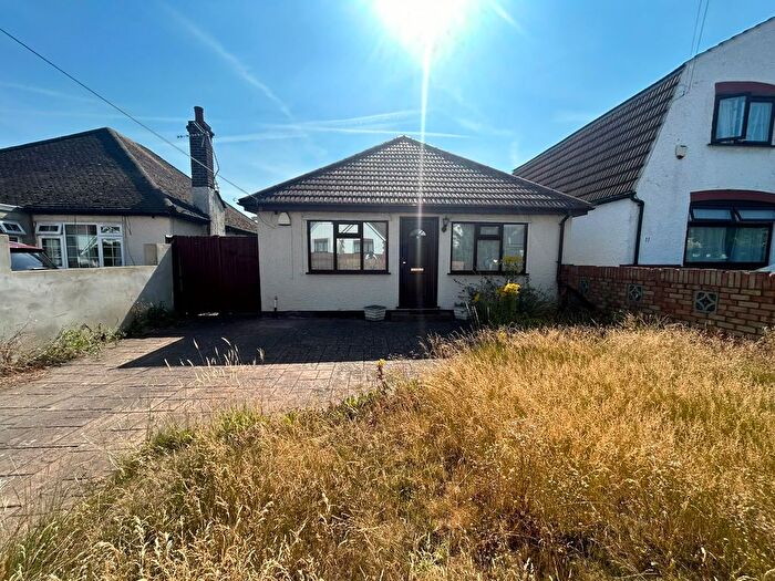 3 Bedroom Bungalow To Rent In Bourn Avenue, UB8