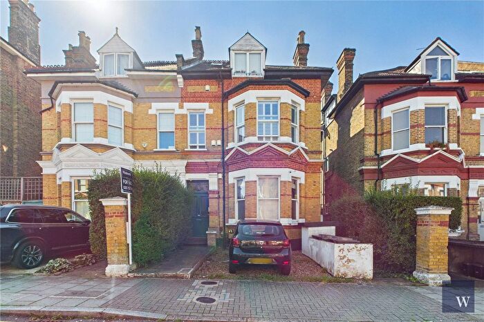 2 Bedroom Flat For Sale In Tierney Road, London, SW2