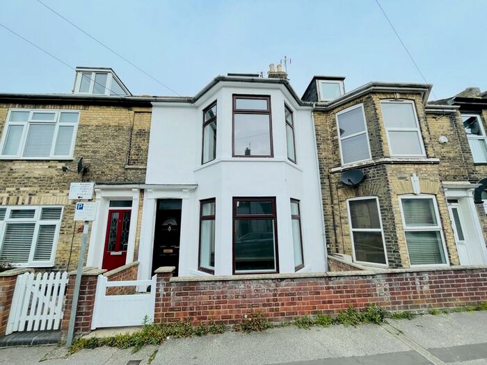 4 Bedroom Terraced House To Rent In Arnold Street, Lowestoft, NR32