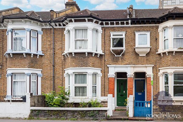 1 Bedroom Flat To Rent In Cotford Road, Thornton Heath, Surrey, CR7