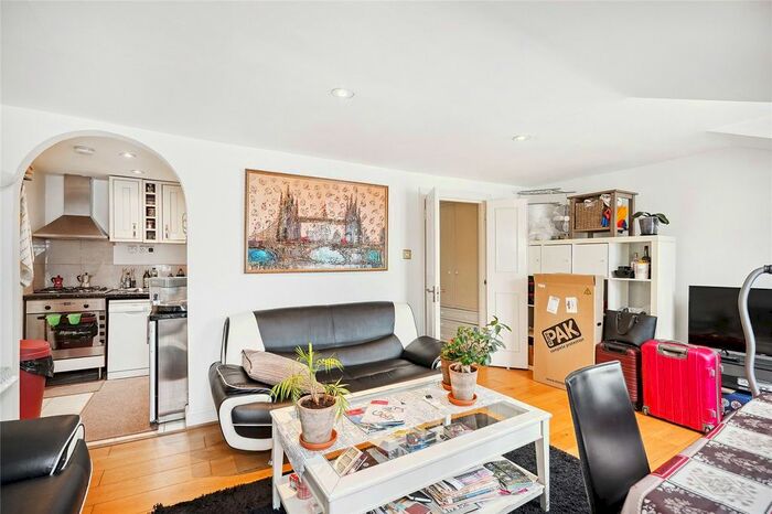 1 Bedroom Flat To Rent In St Georges Drive, Pimlico, SW1V