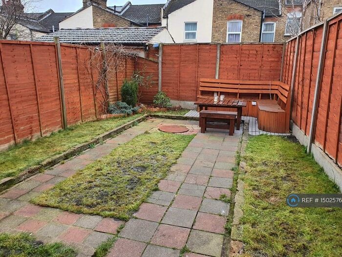 3 Bedroom Terraced House To Rent In Sperling Road, London, N17