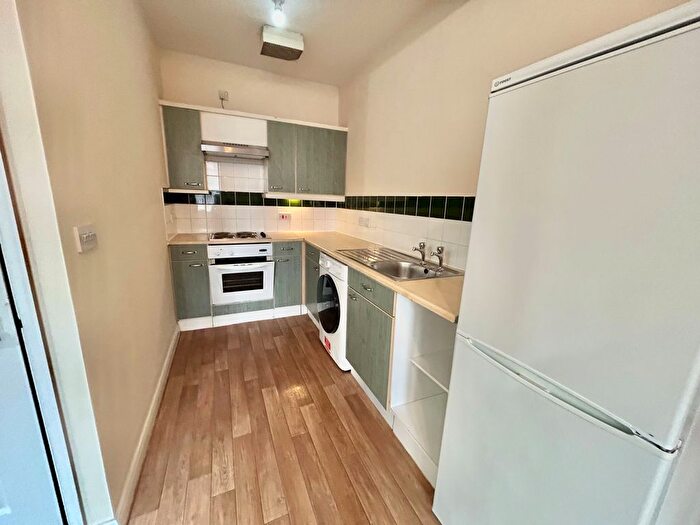 1 Bedroom Flat To Rent In Wollaton Street, Nottingham, NG1
