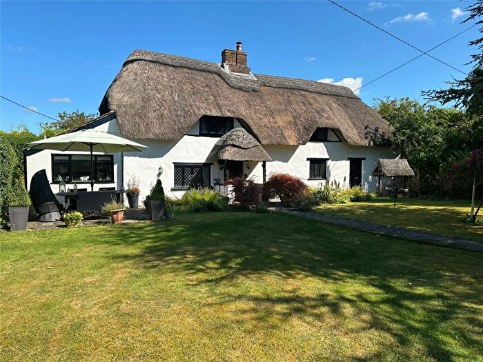 4 Bedroom Detached House For Sale In Park Lane, Cherhill, Calne, Wiltshire, SN11