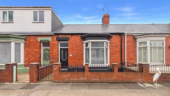 2 Bedroom Cottage For Sale In Roxburgh Street, Roker, Sunderland, SR6