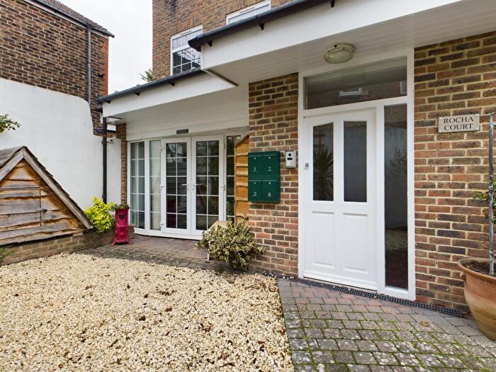1 Bedroom Flat To Rent In Rocha Court, Shoreham-by-sea, BN43