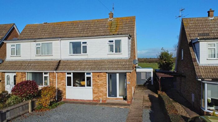 3 Bedroom Semi-Detached House For Sale In Balk Close, Leven, HU17