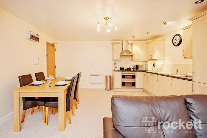 3 Bedroom Apartment To Rent In Windsor Court, Newcastle Under Lyme, ST5
